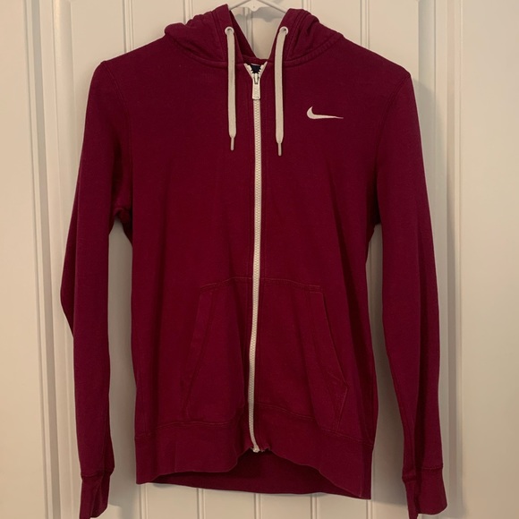 Nike women’s zip-up hoodie. - Picture 2 of 4